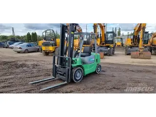 Mitsubishi R260 FD20 — Dieselstapler — gebraucht kaufen | 123Machinery