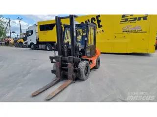 Toyota R260 FD55 — Foto 3