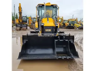 JCB 3CX CLG 922E — Foto 4