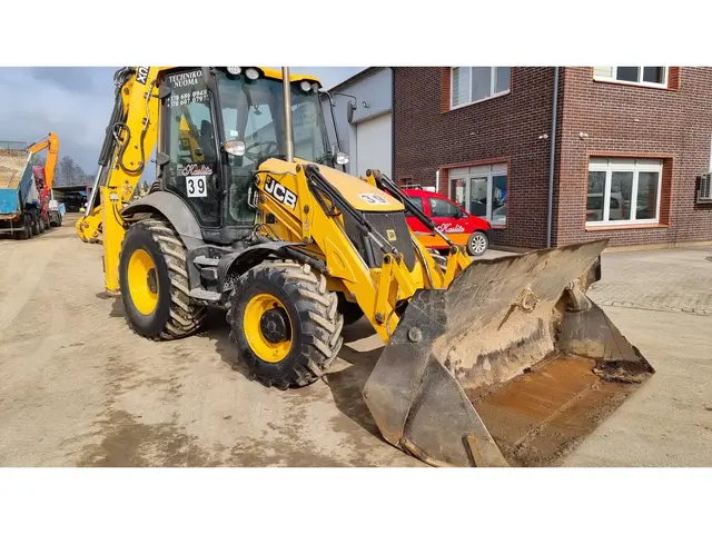 JCB 3CX CLG 922E — Baggerlader — gebraucht kaufen | 123Machinery
