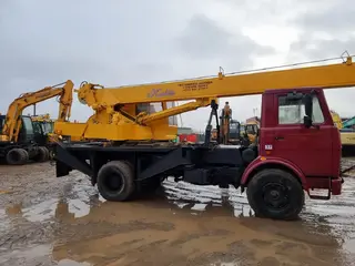MAZ 5337 truck-mounted crane — Foto 7