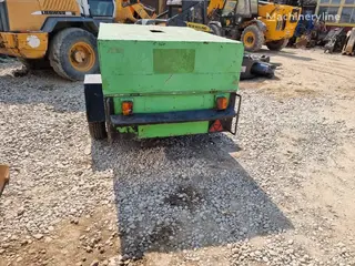 MAZ 5337 truck-mounted crane — Foto 2