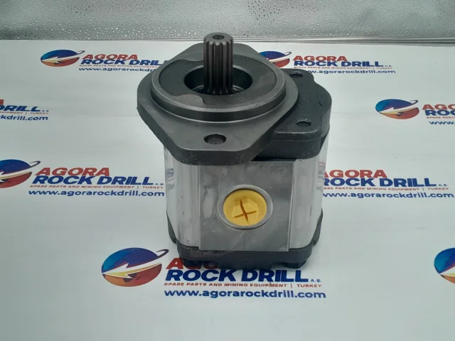 Gear Pump 550 589 85 — Zahnradpumpe | 123Machinery