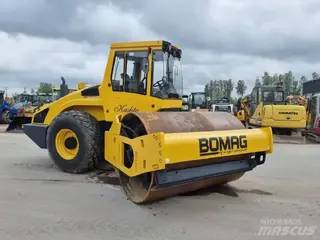 BOMAG BW 213 DH-5 CS-76 — Walzenzüge — gebraucht kaufen | 123Machinery