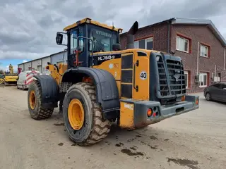 Hyundai 427 HL760-9