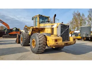 Volvo 427 L220