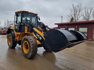 JCB 411 L180C — Foto 5