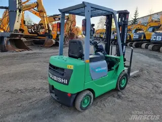 Mitsubishi 1021F FG18 — Foto 4