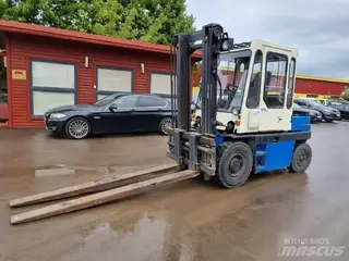 Kalmar 1021F DB 4.5-500 — Dieselstapler — gebraucht kaufen | 123Machinery