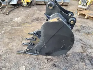 JCB 3CX 4CX Tieflöffel — Foto 4