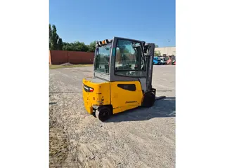 Jungheinrich EFG S30s /batt 2021/ 4601mh/ 4.7m — Foto 3