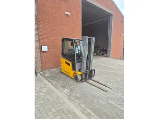 Jungheinrich EFG 216k 4.6m/ 2019y/ 10366h/ 4v — Elektrostapler — gebraucht kaufen | 123Machinery
