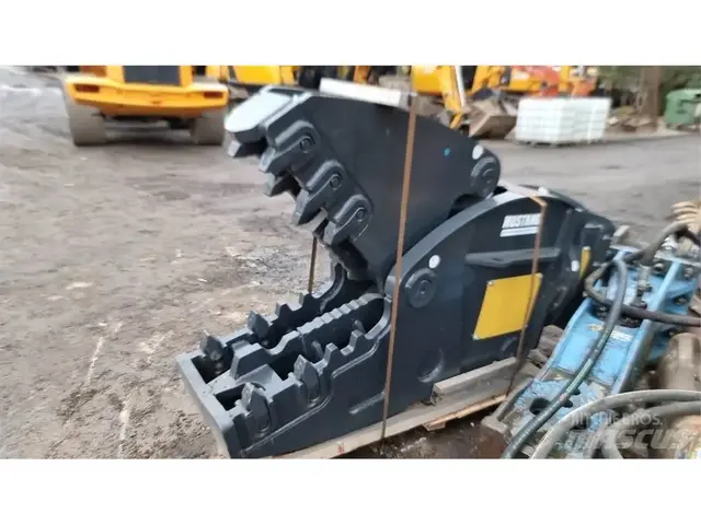 Mustang RH 20 — Abbruchscheren — gebraucht kaufen | 123Machinery