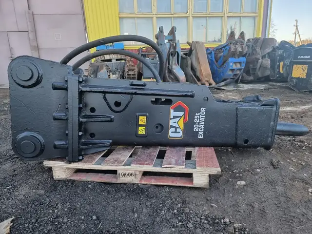 Cat FRB2250 — Hydraulikhämmer — gebraucht kaufen | 123Machinery