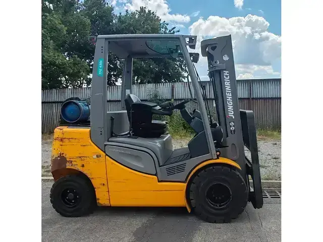 Jungheinrich TFG 430s 4.7m / 3096mh/ 2016y — Gasstapler — gebraucht kaufen | 123Machinery