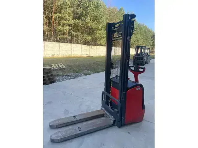 Linde L14 /scales/ 2012y/ 3.4m — Hochhubwagen — gebraucht kaufen | 123Machinery