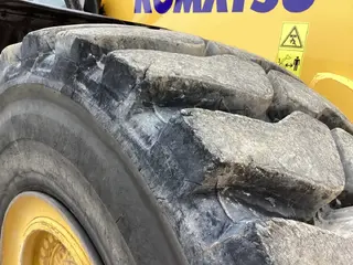 Komatsu WA500-8E0 — Foto 7