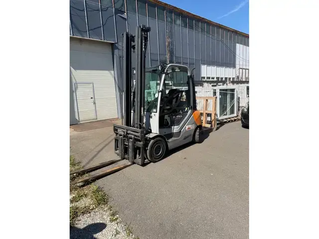 Still RX70-25 dsl/2995h/ 2014y — Dieselstapler — gebraucht kaufen | 123Machinery