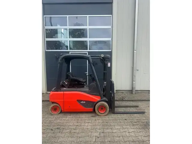 Linde E20PL-02 2021y/ 4.1m/ 2750mh — Elektrostapler — gebraucht kaufen | 123Machinery
