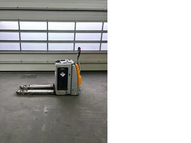 Still EXH 30 Lithium — Elektrohubwagen — gebraucht kaufen | 123Machinery