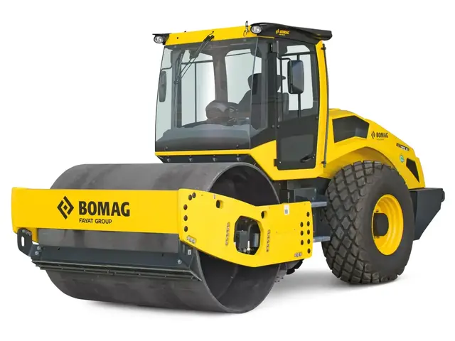 BOMAG — Gummiradwalzen — gebraucht kaufen | 123Machinery