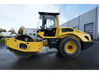 BOMAG — Foto 2