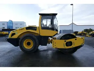 BOMAG — Foto 3