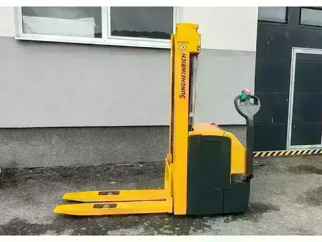 Jungheinrich EJC216 / new paint — Hochhubwagen — gebraucht kaufen | 123Machinery