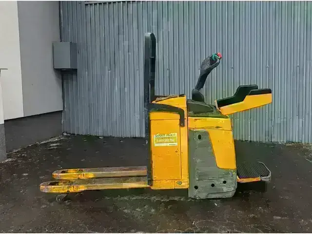 Jungheinrich ERE225 — Elektrohubwagen — gebraucht mieten | 123Machinery