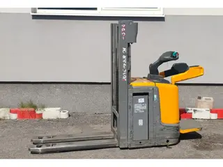 Jungheinrich ERC 212z /2020y / initial/ 2.5m/ 5876/ free lift — Foto 3