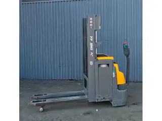 Jungheinrich ejc 214z Li-ion 2.5m/ 2020yy/ initial/ free lift — Foto 2