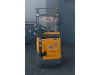 Jungheinrich ejc 214z Li-ion 2.5m/ 2020yy/ initial/ free lift — Foto 5