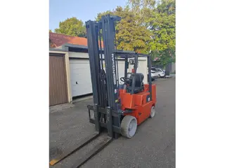 Nissan CPJ02A30PV — Gasstapler — gebraucht mieten | 123Machinery