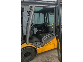 Jungheinrich TFG 430s 4.7m/ 3t /4 ventil — Foto 8