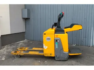 Jungheinrich ERE 120 Li-Ion 2t/ 2020y/ 4561mh — Elektrohubwagen — gebraucht kaufen | 123Machinery