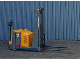 Jungheinrich EJG112 batt2022/ 2019y/ 13434mh/ 2.5m/ tilt — Foto 3