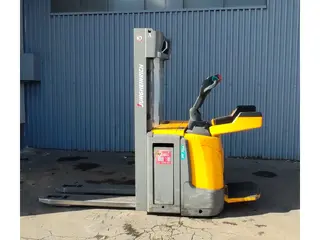 Jungheinrich ERC 216z / 2018y/ initiallift/ 7761h — Hochhubwagen — gebraucht mieten | 123Machinery