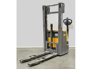 Jungheinrich EJC 112 LI ION 2.5m/ free lift/ 2051h — Hochhubwagen — gebraucht mieten | 123Machinery