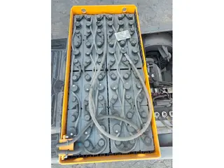 Jungheinrich ERE225 1400mm/ 465ah/ 4pc in stock — Foto 10