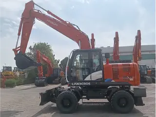 Hitachi LANDCROS — Foto 1