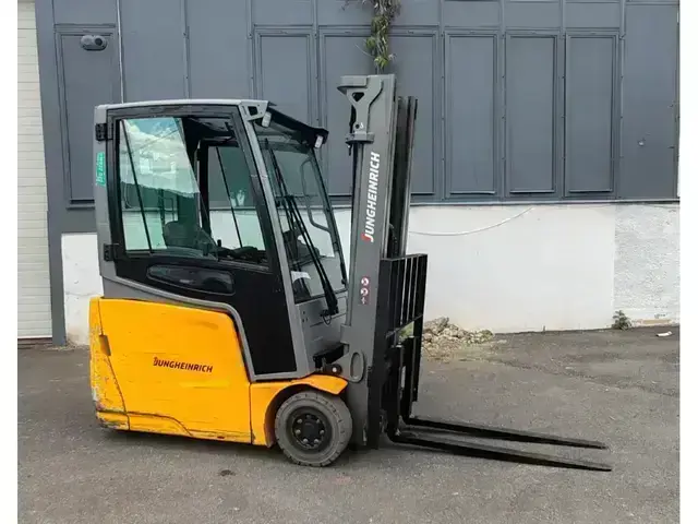 Jungheinrich EFG216k /2021y/ 4560mh — Elektrostapler — gebraucht kaufen | 123Machinery