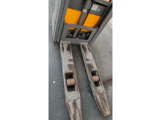 Jungheinrich EJC 112 LI ION 2.5m/ free lift/ 2051h — Foto 5
