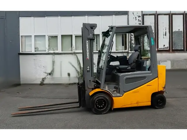 Jungheinrich EFG 425k 5m/ 5489mh/ 4v — Elektrostapler — gebraucht kaufen | 123Machinery