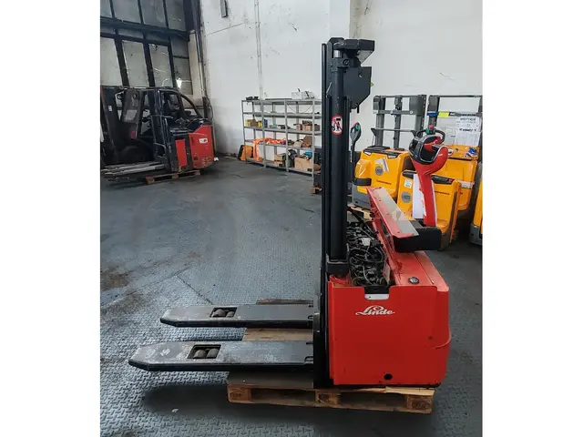 Linde L14 battery problem — Hochhubwagen — gebraucht kaufen | 123Machinery