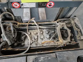 Linde L12 battery problem — Foto 4