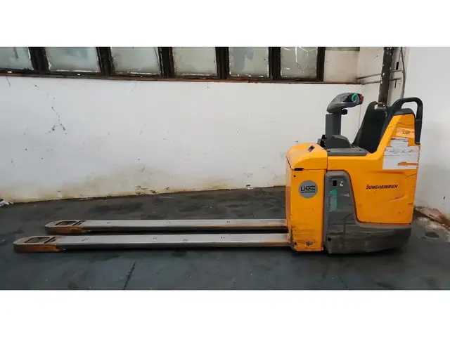 Jungheinrich ERE 225 Lion 2400mm/ 2021y — Elektrohubwagen — gebraucht kaufen | 123Machinery