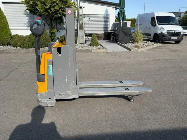 Jungheinrich EJD 118 1.6m/ 208mh/ — Hochhubwagen — gebraucht kaufen | 123Machinery