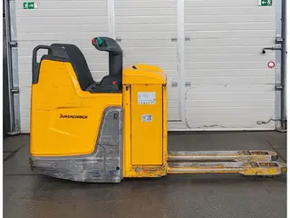 Jungheinrich ERE 225 batt2025/ 2t res HPj — Foto 2