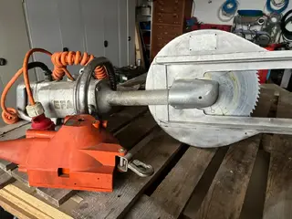 EFA 185 H Schlachthof-Kreissäge 1500 W — Schlachthofausrüstungen — gebraucht kaufen | 123Machinery