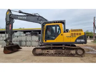 Volvo EC210B LC — Foto 10